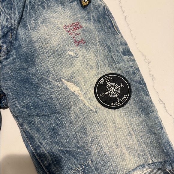 American Eagle Outfitters Classic Blue Jeans - Picture 4 of 9